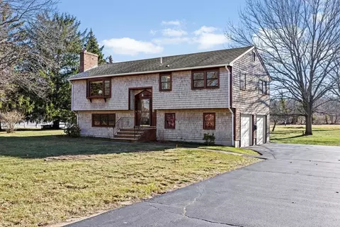 131 Free St, Hingham, MA 02043 photo 2