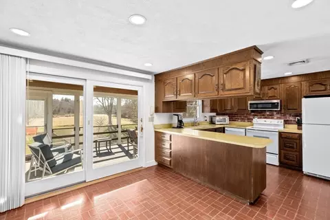 131 Free St, Hingham, MA 02043 photo 11