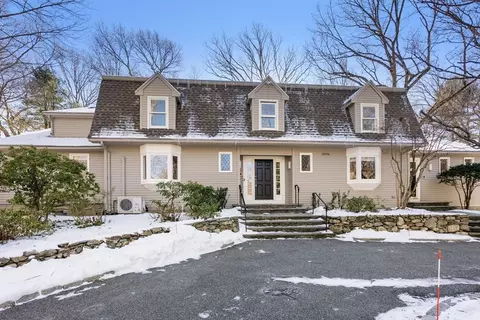 11 Trailside Rd, Weston, MA 02493 photo 2