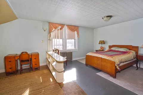 Bedroom - 34 Randolph Rd, Worcester, MA 01606 photo 3 of 4