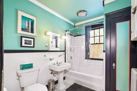 Bath - 34 Randolph Rd, Worcester, MA 01606 photo 1 of 2