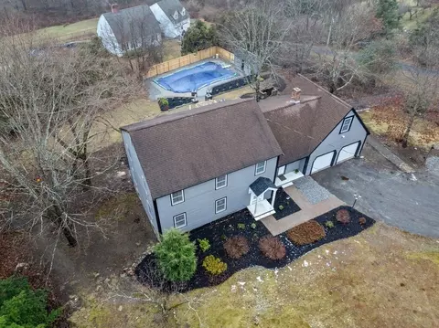 539 Longley Rd, Groton, MA 01450