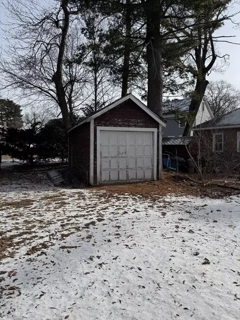 28 Samoset Rd, Newton, MA 02468 photo 4