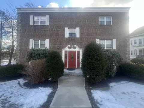 594 Franklin St #7, Melrose, MA 02176