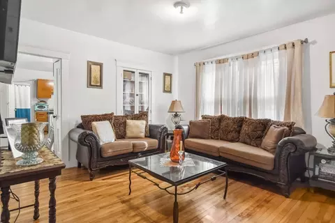 Living - 41 Eureka St, Worcester, MA 01603 photo 4 of 4
