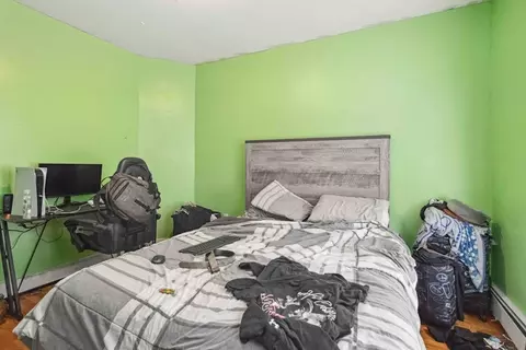 Bedroom - 41 Eureka St, Worcester, MA 01603 photo 4 of 11