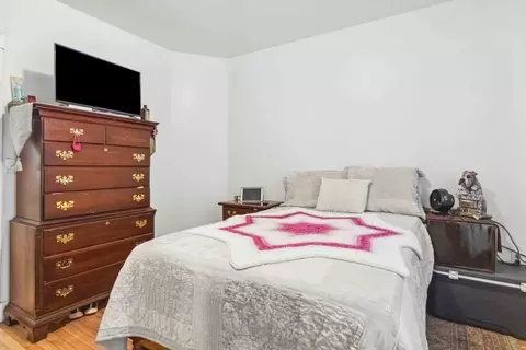 Bedroom - 41 Eureka St, Worcester, MA 01603 photo 5 of 11