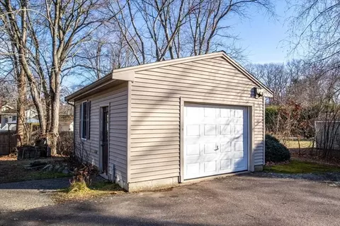 75 Bruce Rd, Walpole, MA 02081 photo 20