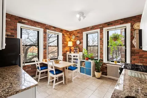 1400 Commonwealth Ave #6, Boston, MA 02134