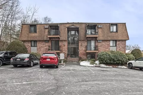 645 W Lowell Ave #4, Haverhill, MA 01832