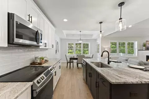 17 Nicols Way #17, Easthampton, MA 01027 photo 4