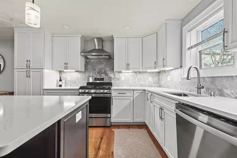 13 High St #1, Amesbury, MA 01913