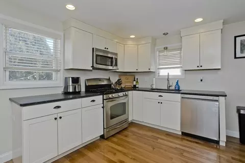 Kitchen - 105 Oregon St, Springfield, MA 01118 photo 1 of 4