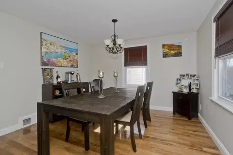 Dining - 105 Oregon St, Springfield, MA 01118 photo 1 of 1