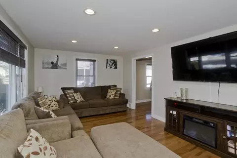 Other - 105 Oregon St, Springfield, MA 01118 photo 1 of 10