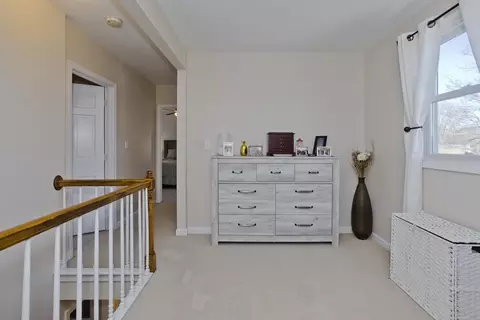 Entry Way - 105 Oregon St, Springfield, MA 01118 photo 2 of 2