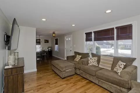 Other - 105 Oregon St, Springfield, MA 01118 photo 2 of 10