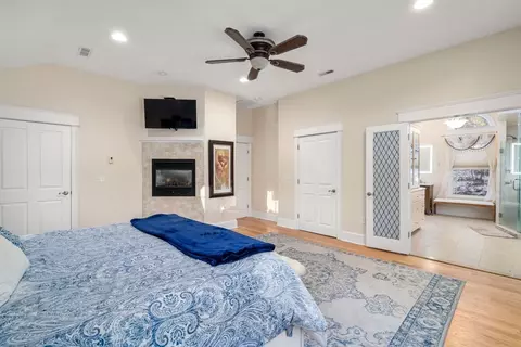 Bedroom - 242 Boston Rd, Sutton, MA 01590 photo 2 of 6