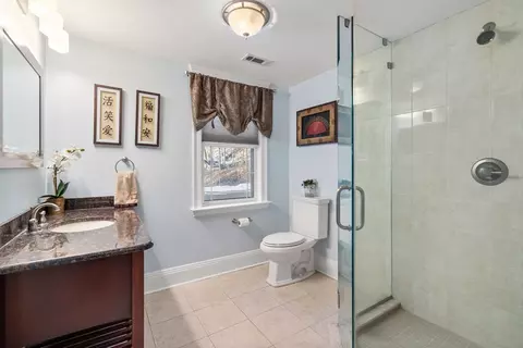Bath - 242 Boston Rd, Sutton, MA 01590 photo 1 of 5