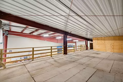 Exterior - 242 Boston Rd, Sutton, MA 01590 photo 1 of 5