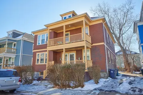 39 Floyd St, Boston, MA 02124