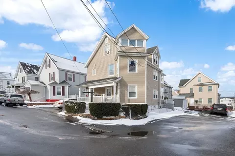 8 Bradford Ter, Everett, MA 02149 photo 2