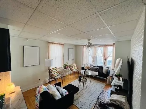Living - 471 Middle St, Fall River, MA 02724 photo 1 of 2