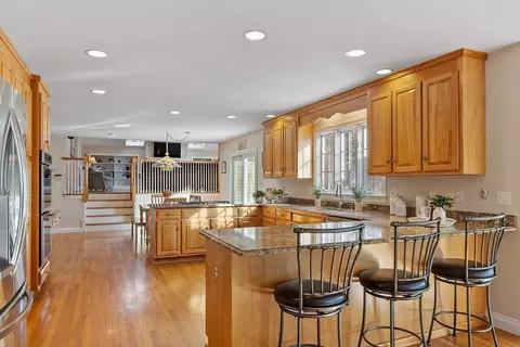 10 Shadow Ln, Andover, MA 01810 photo 12