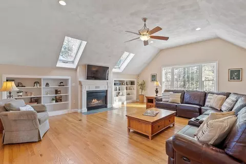 10 Shadow Ln, Andover, MA 01810 photo 15