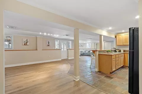 10 Shadow Ln, Andover, MA 01810 photo 32