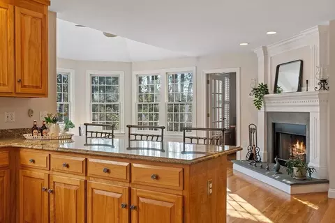 10 Shadow Ln, Andover, MA 01810 photo 11