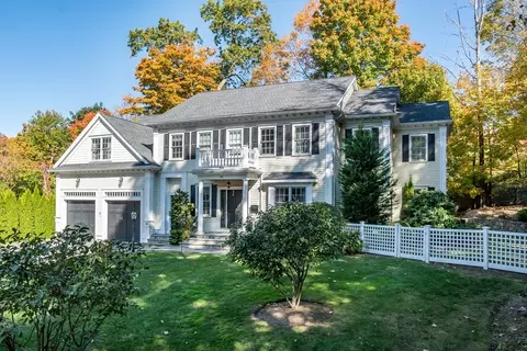 88 Hopkinson St, Wellesley, MA 02481