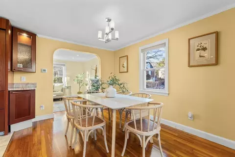 512 Appleton St, Arlington, MA 02476 photo 9