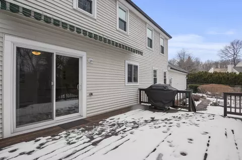 28 Wildflower Dr, Sutton, MA 01590 photo 36