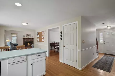 28 Wildflower Dr, Sutton, MA 01590 photo 13