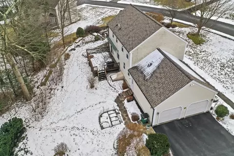 28 Wildflower Dr, Sutton, MA 01590 photo 40