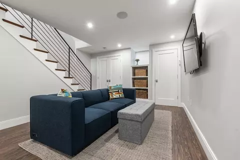 504 E 3rd St, Boston, MA 02127 photo 27