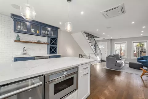 504 E 3rd St, Boston, MA 02127 photo 12