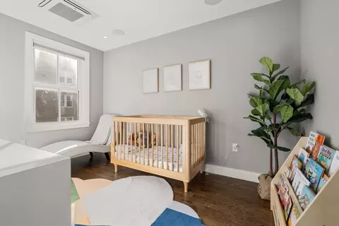 504 E 3rd St, Boston, MA 02127 photo 13