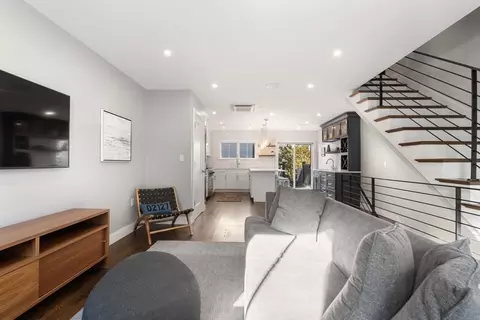 504 E 3rd St, Boston, MA 02127 photo 9