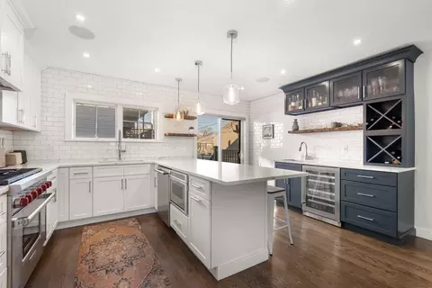 504 E 3rd St, Boston, MA 02127 photo 3