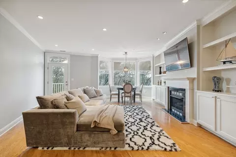 39 Taylor Dr #2005, Reading, MA 01867