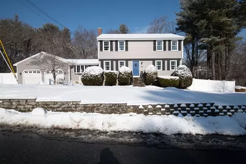 112 Ballard St, Tewksbury, MA 01876