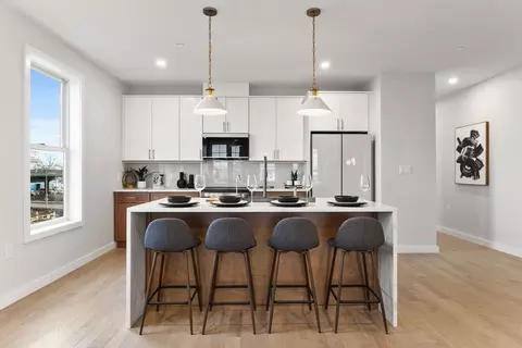 439 Chelsea #104, Boston, MA 02128