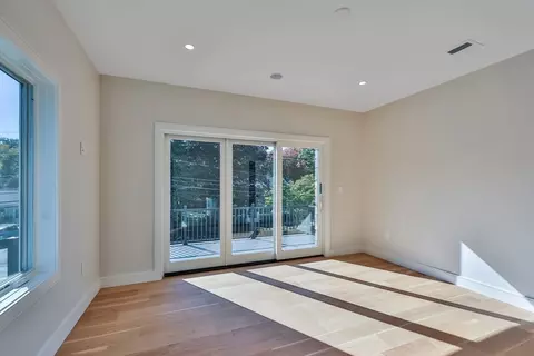 5 Colonial Rd, Needham, MA 02492 photo 18