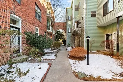 1 Richdale Ave #12, Cambridge, MA 02140