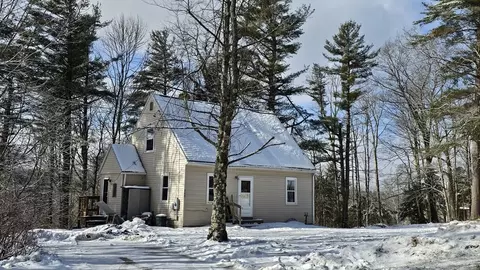 749 Old North Rd, Worthington, MA 01098