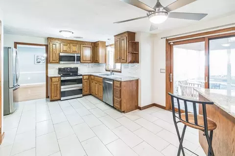 Kitchen - 10 Daniels Rd, Mendon, MA 01756 photo 1 of 1
