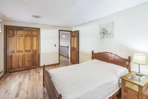 Bedroom - 10 Daniels Rd, Mendon, MA 01756 photo 2 of 5
