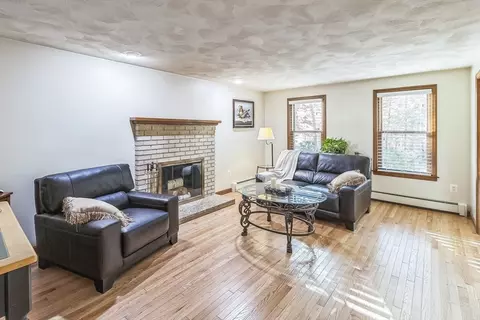 Living - 10 Daniels Rd, Mendon, MA 01756 photo 1 of 3
